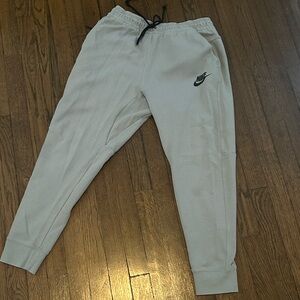 NIKE TECH FLEECE JOGGERS